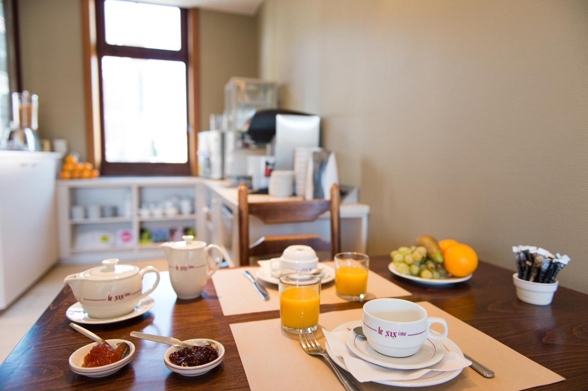 Auberge Le XIX Eme Thulin 외부 사진