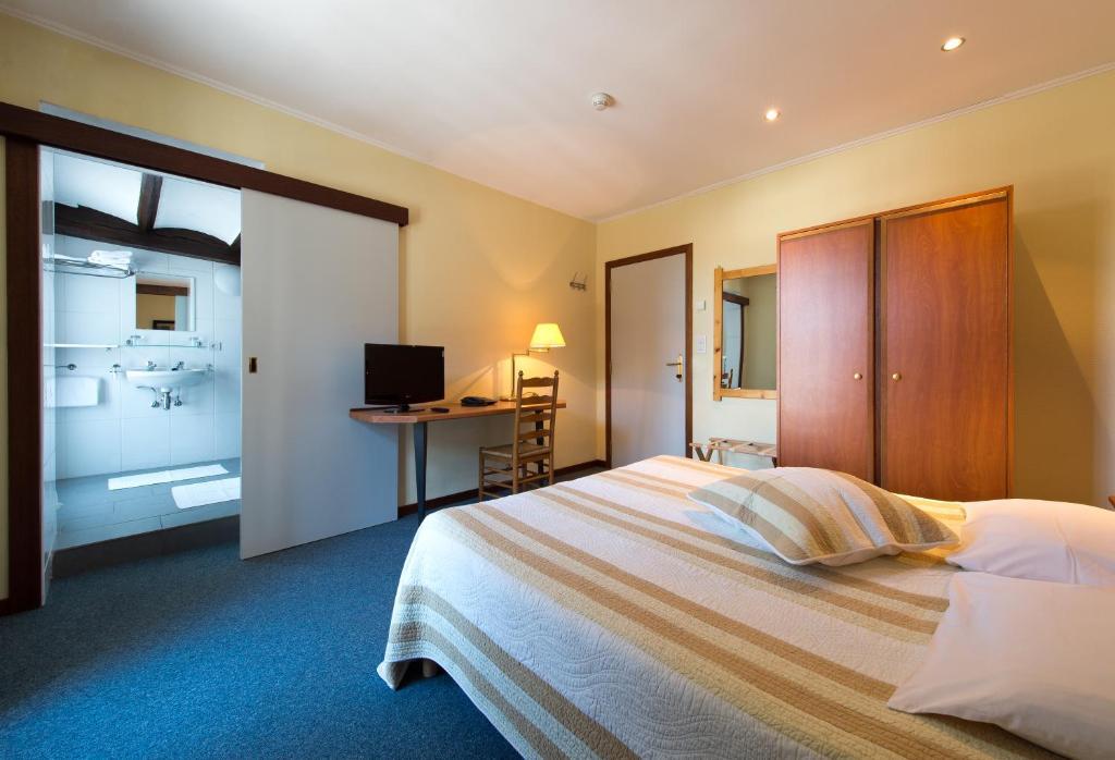 Auberge Le XIX Eme Thulin 객실 사진